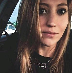 Meet your Posher, Lindsey